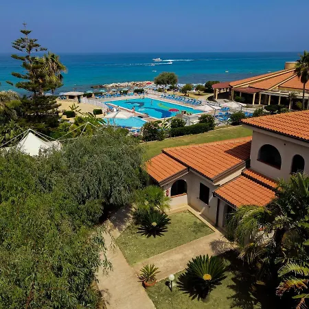 Villaggio Torre Ruffa Robinson 3* Capo Vaticano