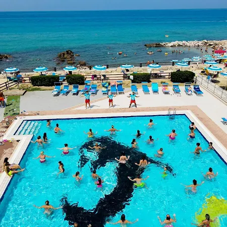 Villaggio Torre Ruffa Robinson Ośrodek wypoczynkowy 3*