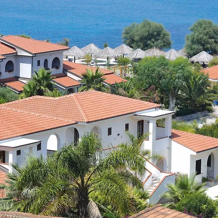 Ośrodek wypoczynkowy Villaggio Torre Ruffa Robinson