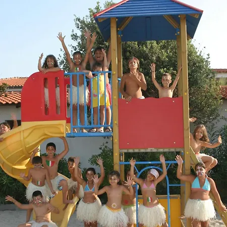 Ośrodek wypoczynkowy Villaggio Torre Ruffa Robinson