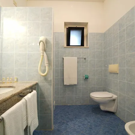 Ośrodek wypoczynkowy Villaggio Torre Ruffa Robinson 3*