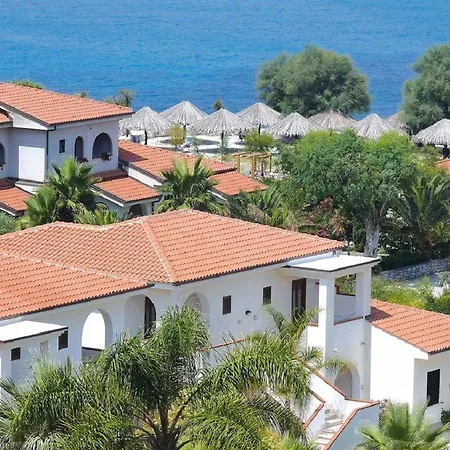 Ośrodek wypoczynkowy Villaggio Torre Ruffa Robinson Capo Vaticano
