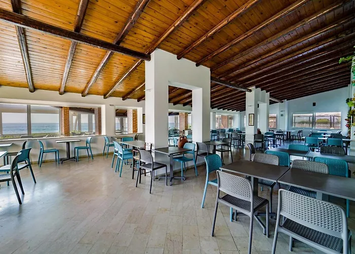 Villaggio Torre Ruffa Robinson 3* Capo Vaticano