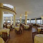 Villaggio Torre Ruffa Robinson Feriested 3*