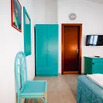 Villaggio Torre Ruffa Robinson 3* 梵蒂冈角