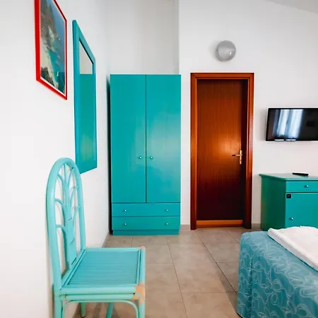 Villaggio Torre Ruffa Robinson 3* Capo Vaticano