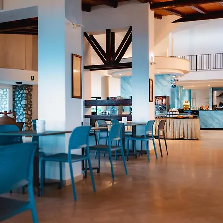 Villaggio Torre Ruffa Robinson 3*