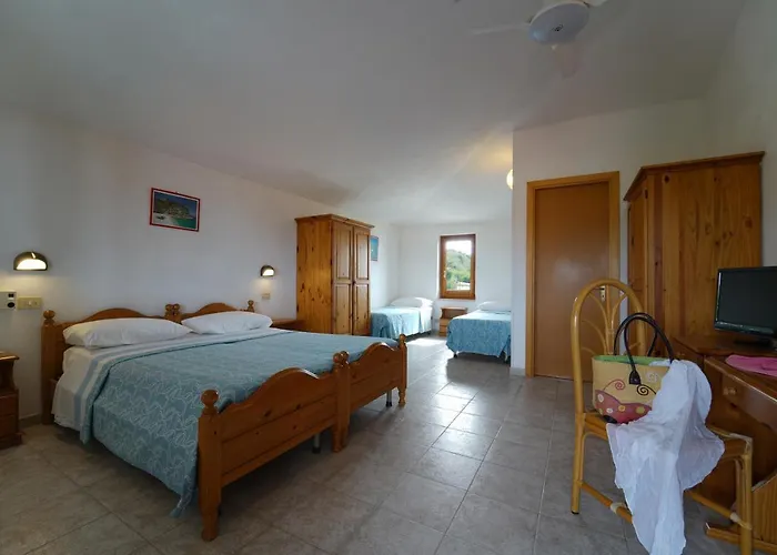 Villaggio Torre Ruffa Robinson 3*