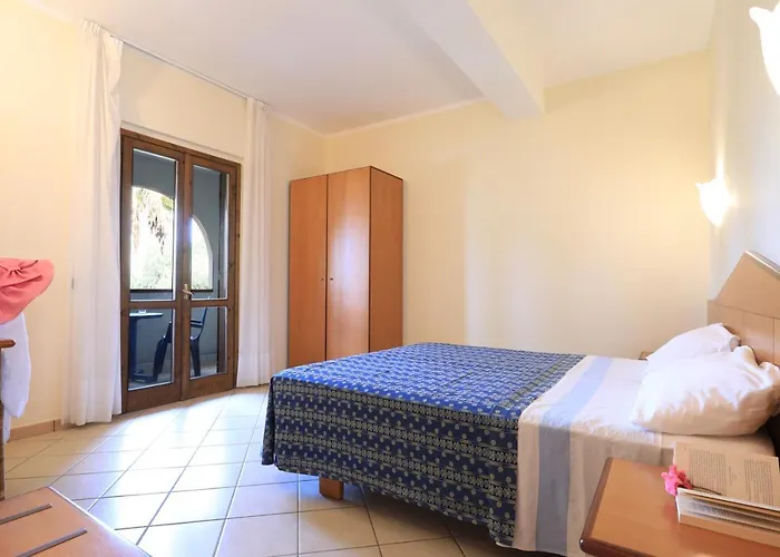 Resort Villaggio Torre Ruffa Robinson 3*